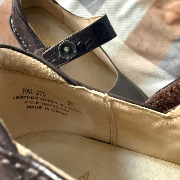 Alegria Paloma Dark Brown Floral Embossed Leather Mary Jane Clogs EU 36 US 6 - Picture 6 of 8